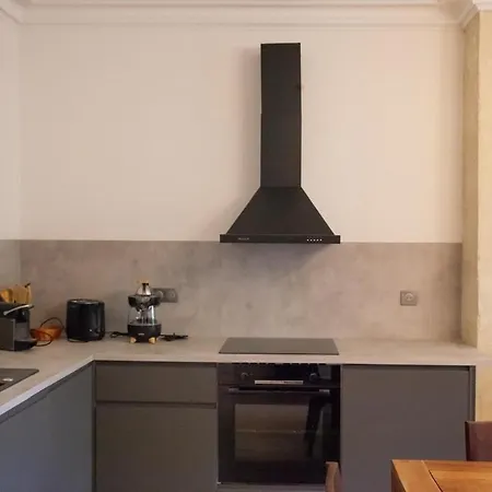 Appartement Elegant 2-bedroom Carré D'or 2 Bedrooms *